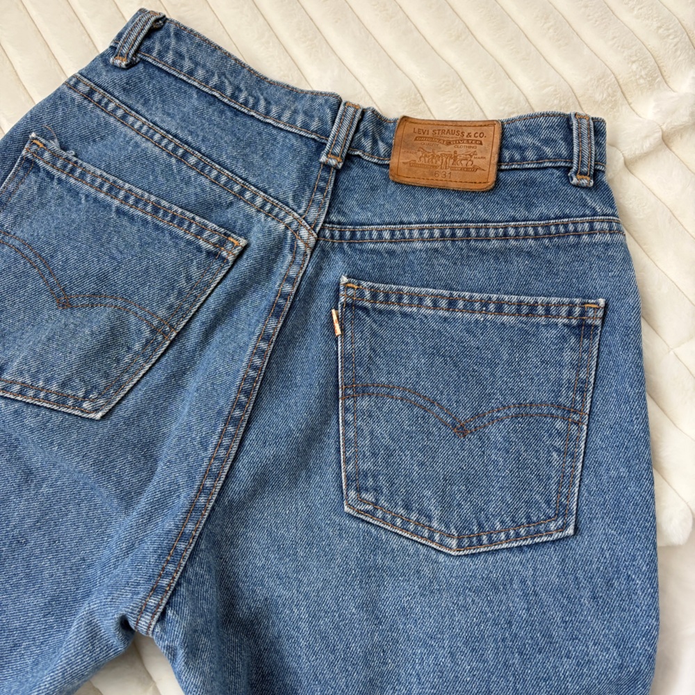 Vintage Levi’s 631 white and orange tab